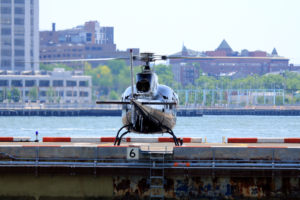 N152TA · Aerospatiale AS-350B-1 Ecureuil · (JRB / KJRB)