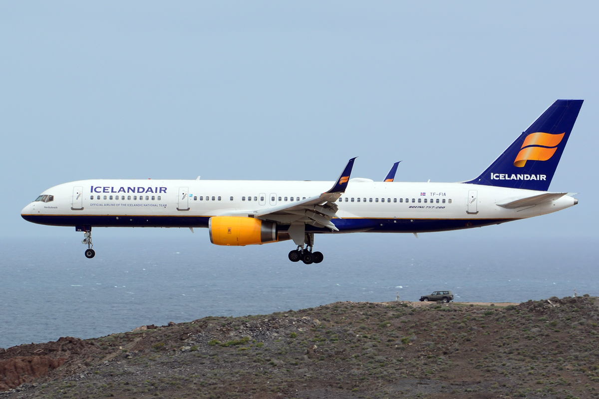 TF-FIA · Boeing 757-256(WL) · (LPA / GCLP)