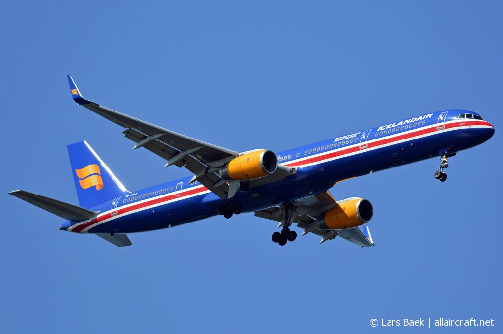 TF-ISX · Boeing 757-3E7(WL) · (CPH / EKCH)