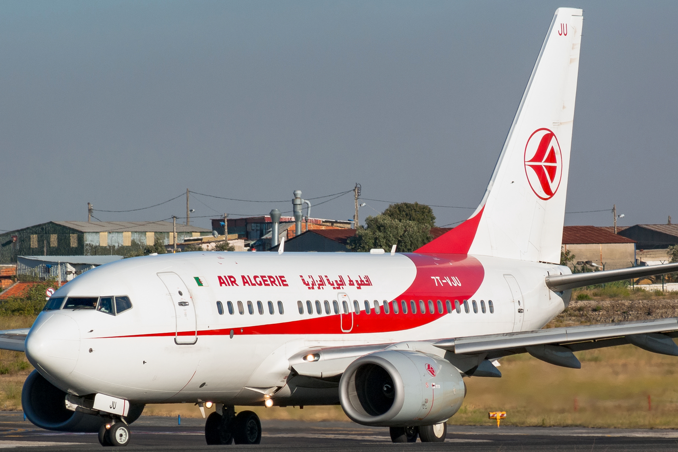 7T-VJU · Boeing 737-6D · (LIS / LPPT)