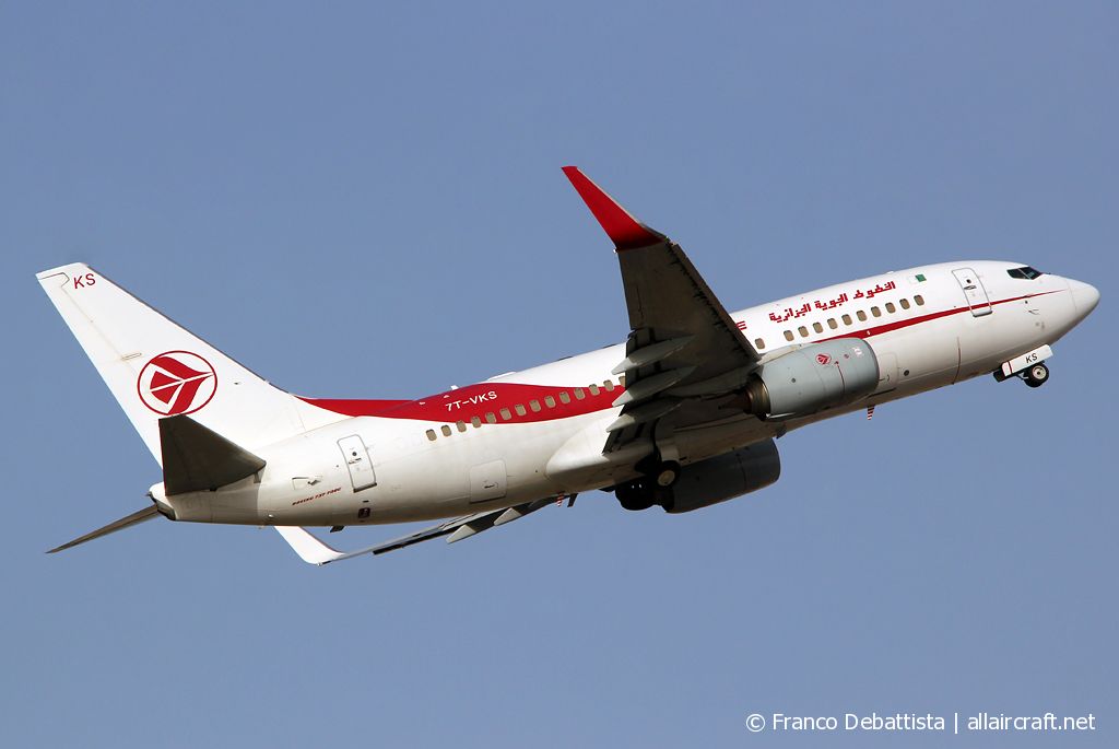 7T-VKS · Boeing 737-7D6C(WL) · (MLA / LMML)