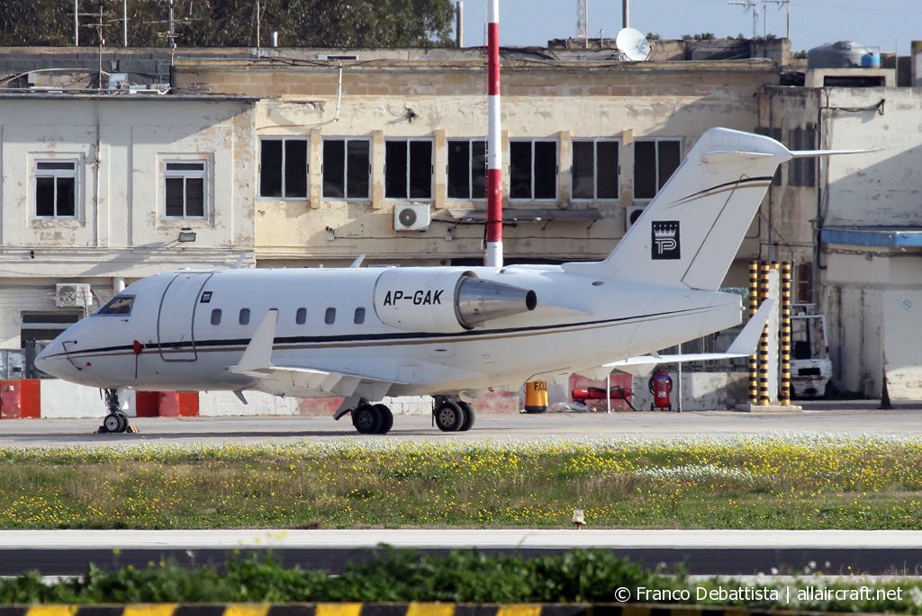 AP-GAK · Bombardier CL-600-2B16 Challenger 604 · (MLA / LMML)