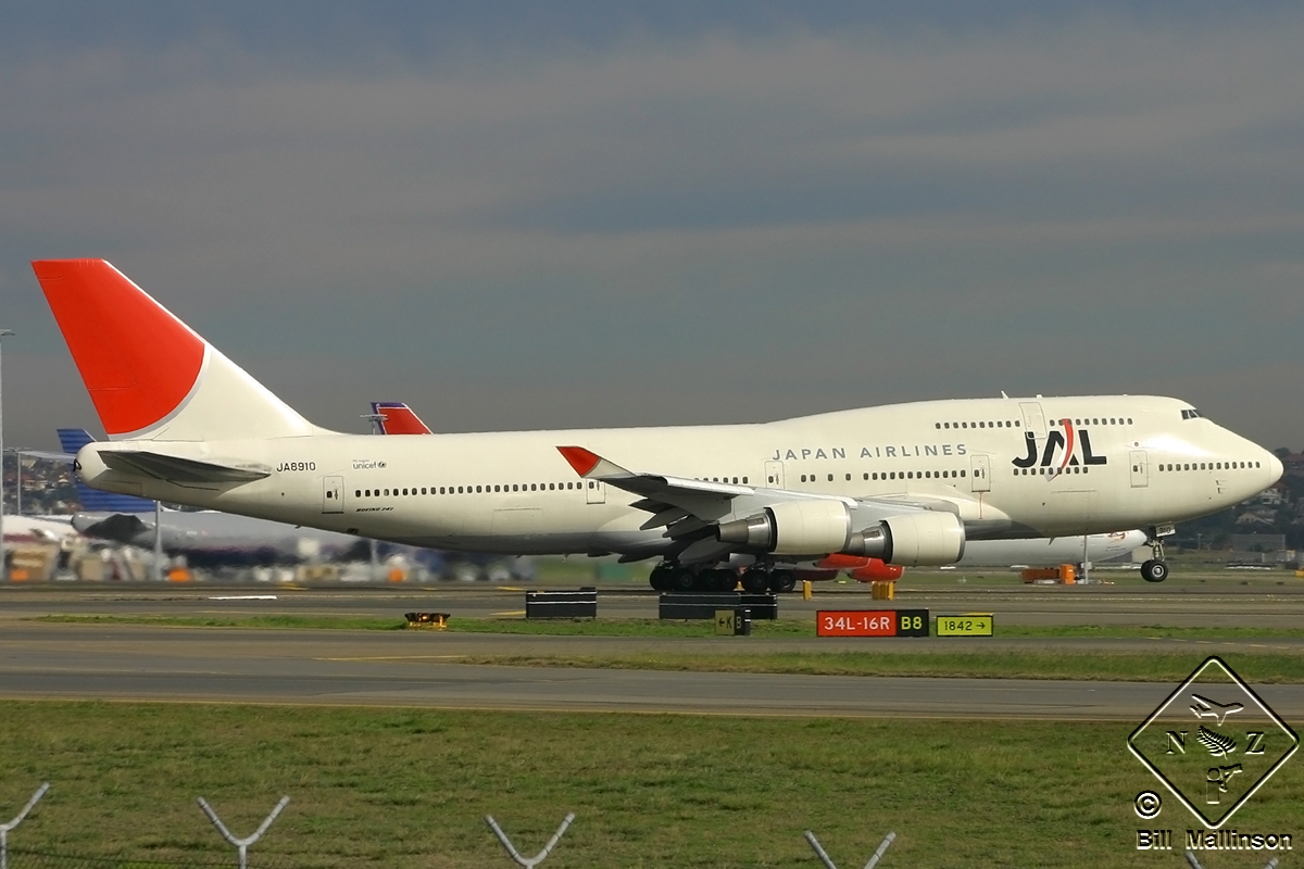 JA8910 · Boeing 747-446 · (SYD / YSSY)