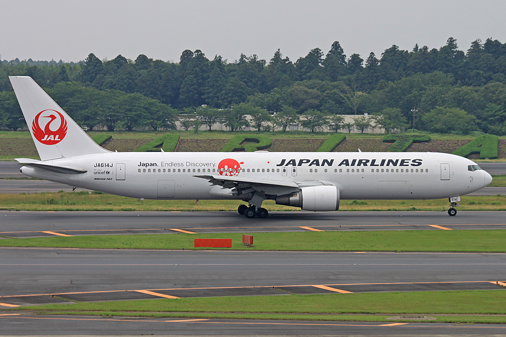 JA614J · Boeing 767-346/ER · (NRT / RJAA)