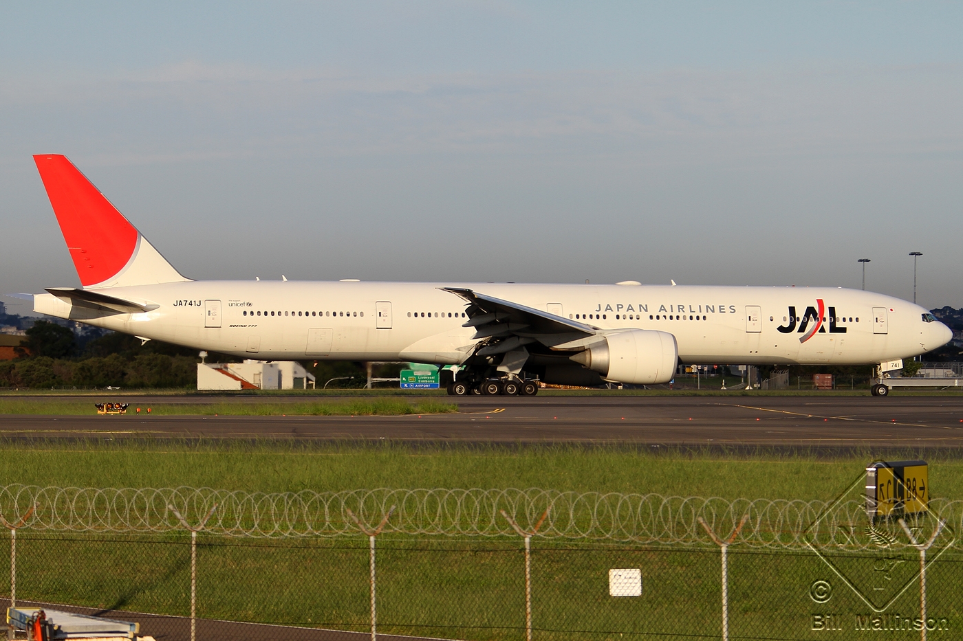 JA741J · Boeing 777-346/ER · (SYD / YSSY)