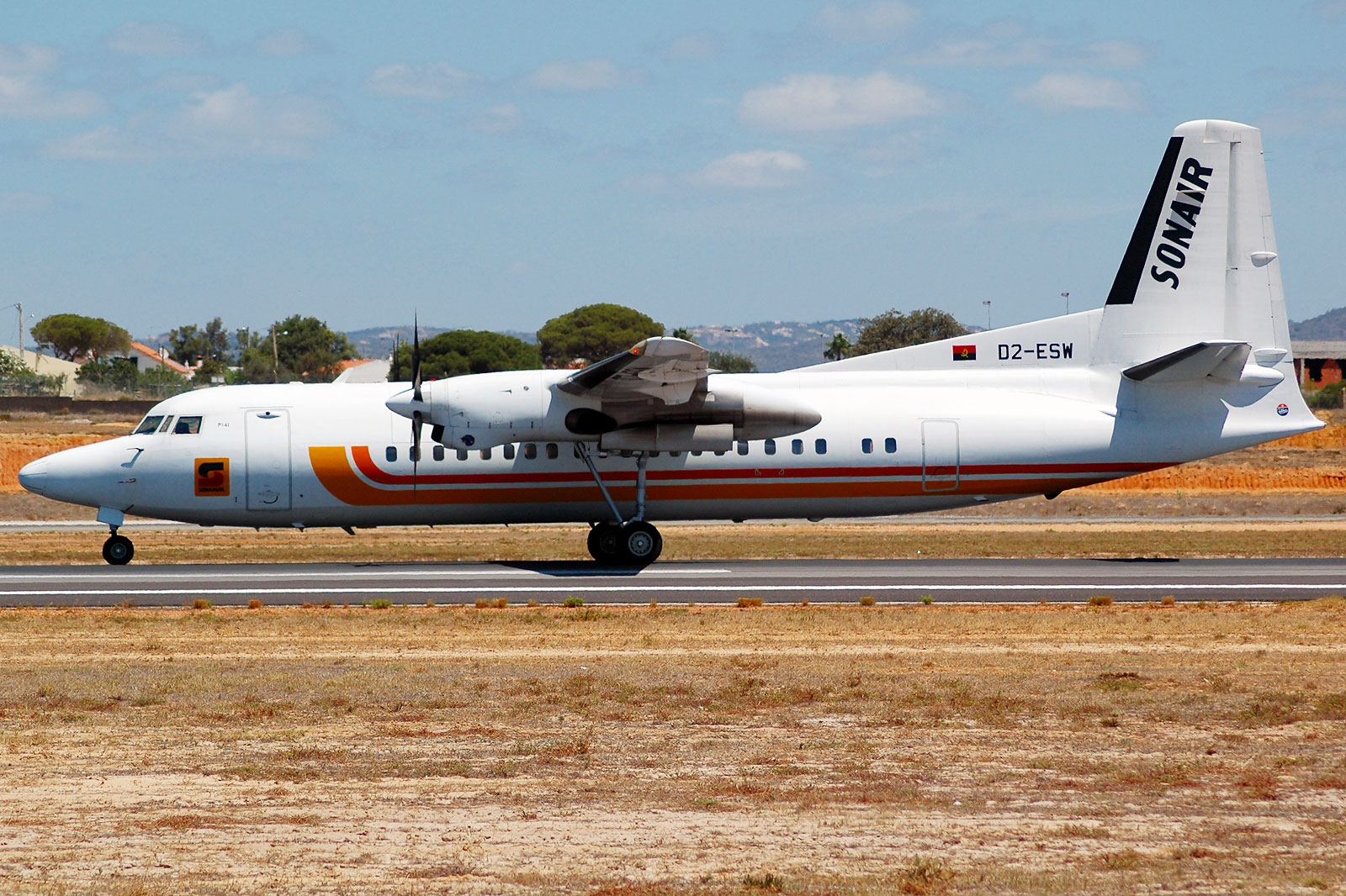 D2-ESW · Fokker 50 · (FAO / LPFR)