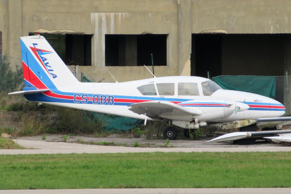 CS-DBR · Piper PA-23-250 Aztec D · (LPCS)