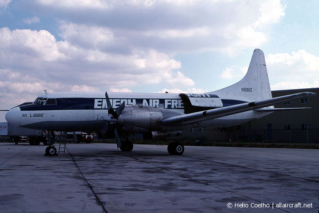 N5810 · Convair CV-580 · --