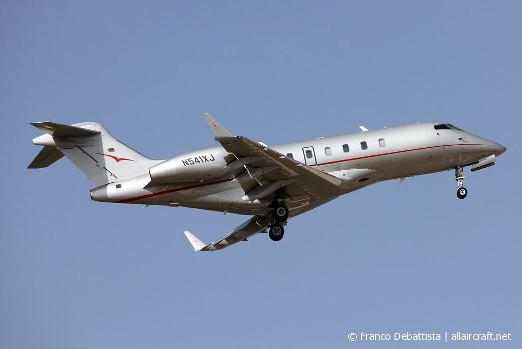 N541XJ · Bombardier BD-100-1A10 Challenger 300 · (MLA / LMML)