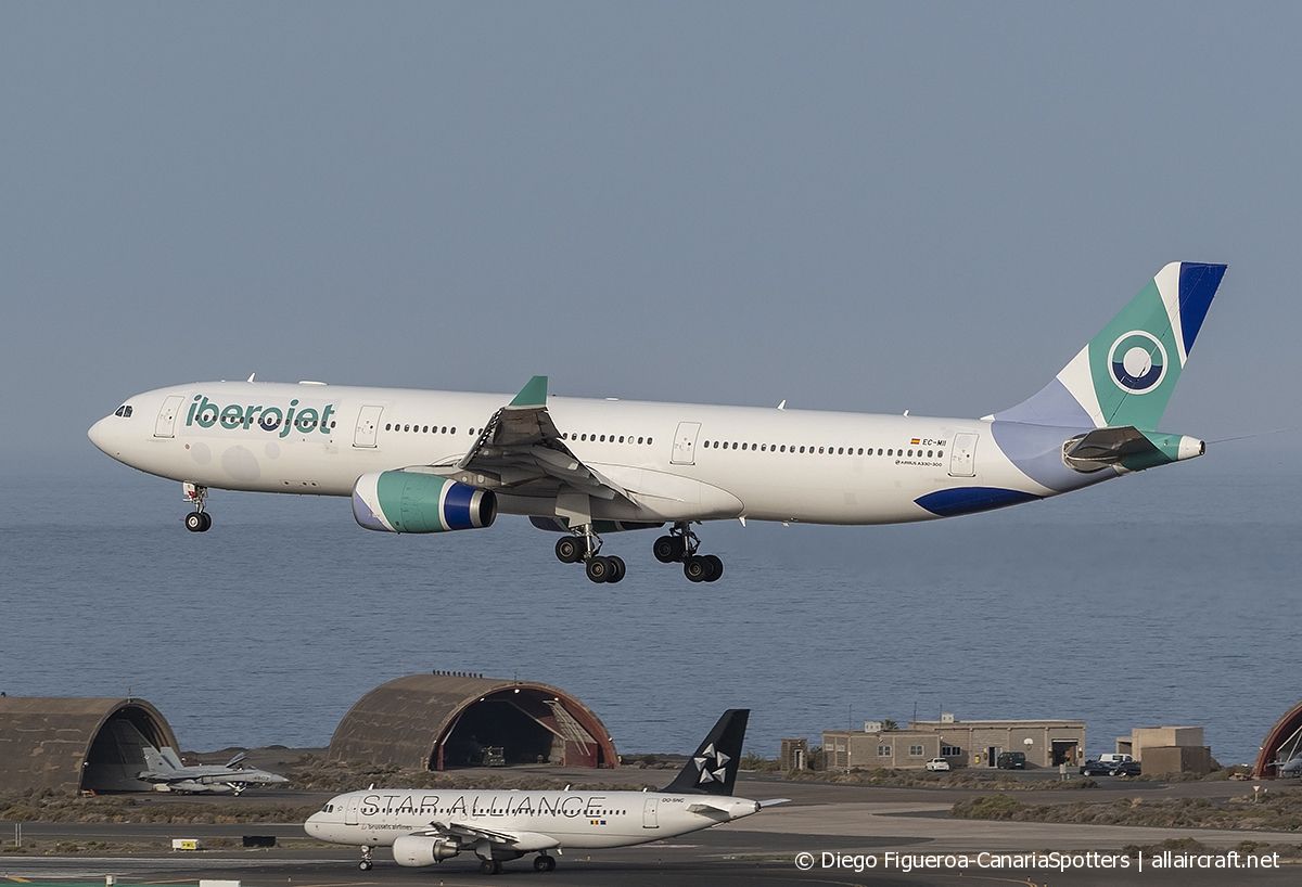 EC-MII · Airbus A330-343 · (LPA / GCLP)