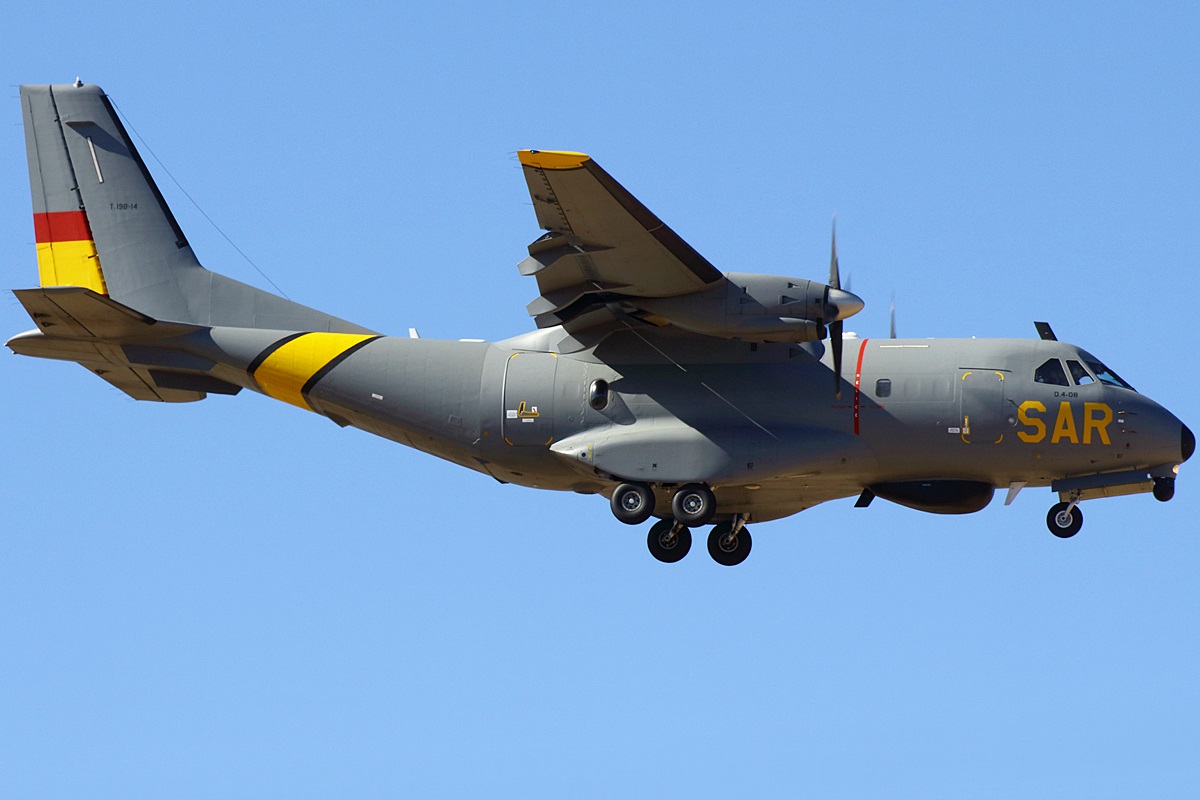 T.19B-14 · CASA CN-235-100M · (LPA / GCLP)