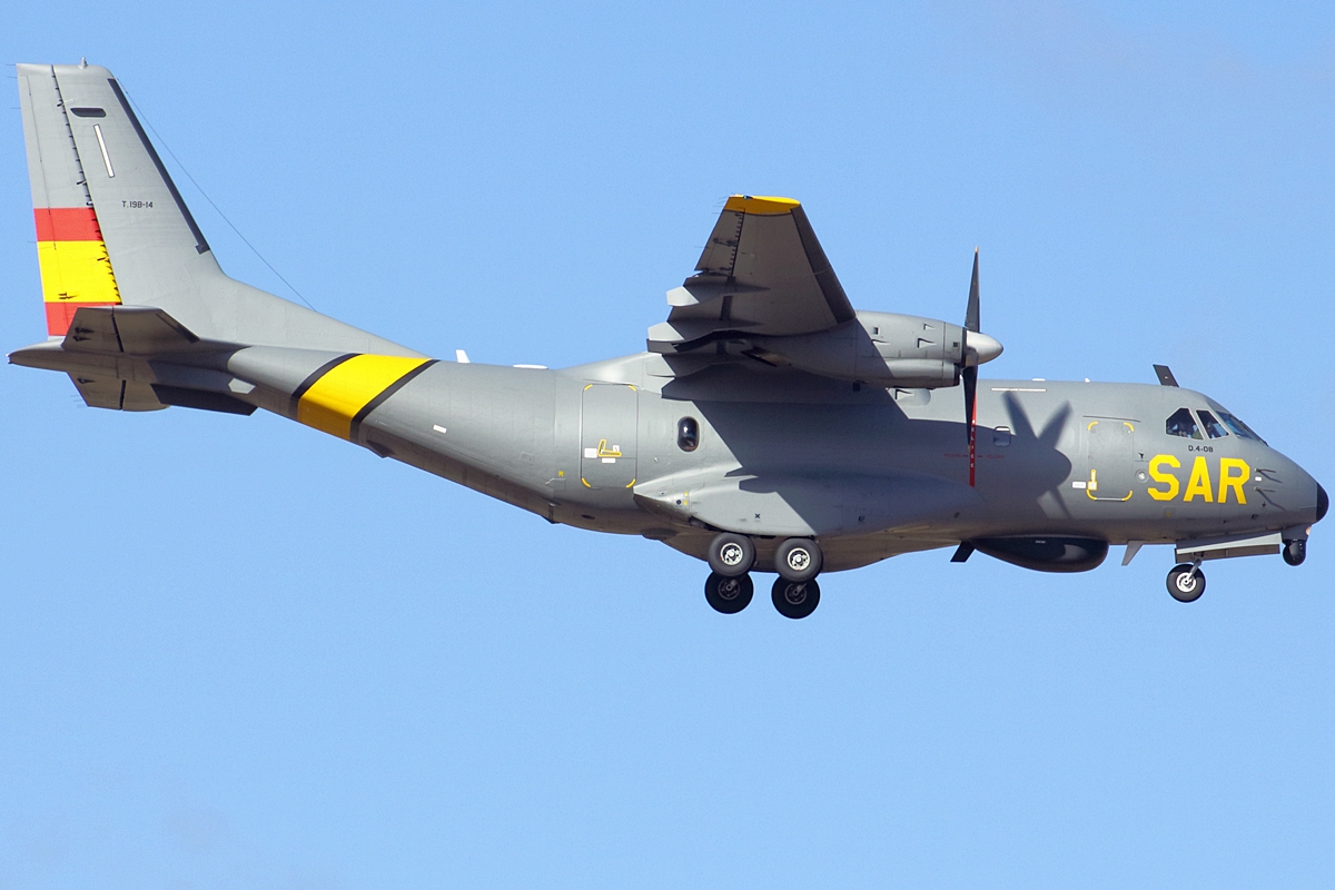 T.19B-14 · CASA CN-235-100M · (LPA / GCLP)