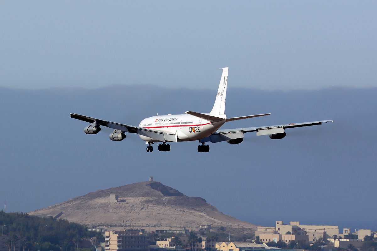 T.17-3 · Boeing 707-368C(KC) · (LPA / GCLP)
