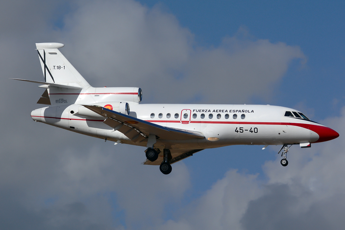 T.18-1 · Dassault Falcon 900B · (LPA / GCLP)