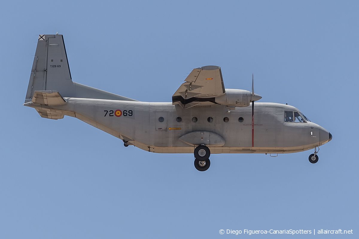 T.12B-69 · CASA C-212-100 Aviocar · (LPA / GCLP)