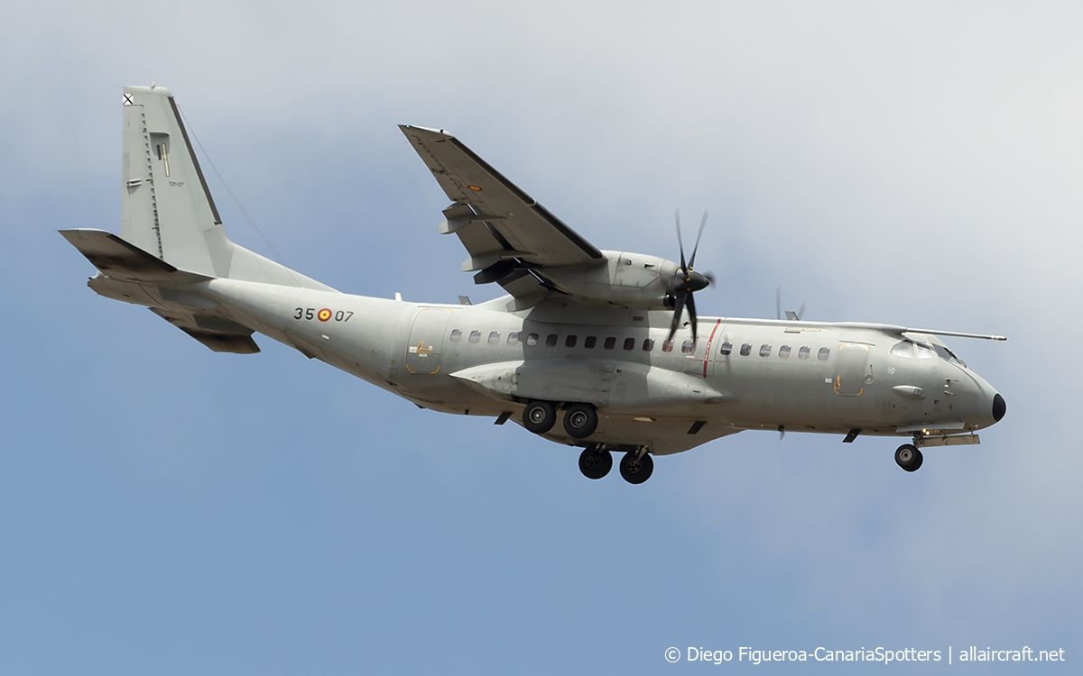 T.21-07 · CASA C-295M · (LPA / GCLP)