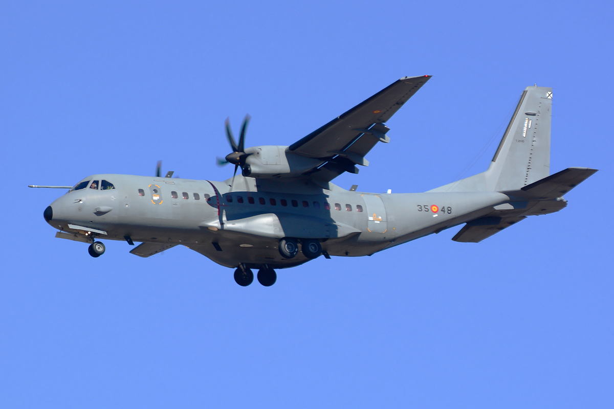 T.21-10 · CASA C-295M · (LPA / GCLP)