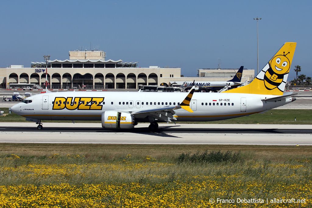 SP-RZE · Boeing 737-8200 MAX · (MLA / LMML)