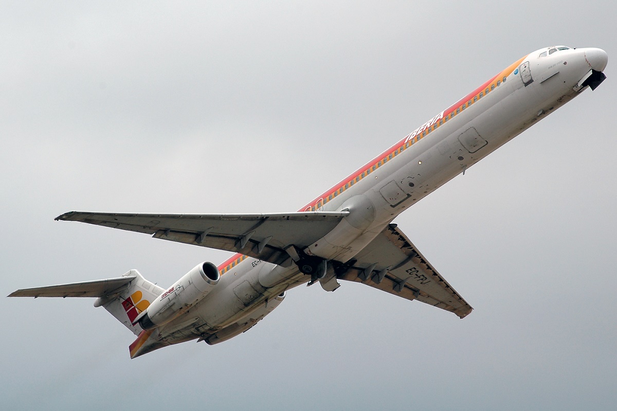 EC-FPJ · McDonnell Douglas MD-88 · (PMI / LEPA / LESJ)