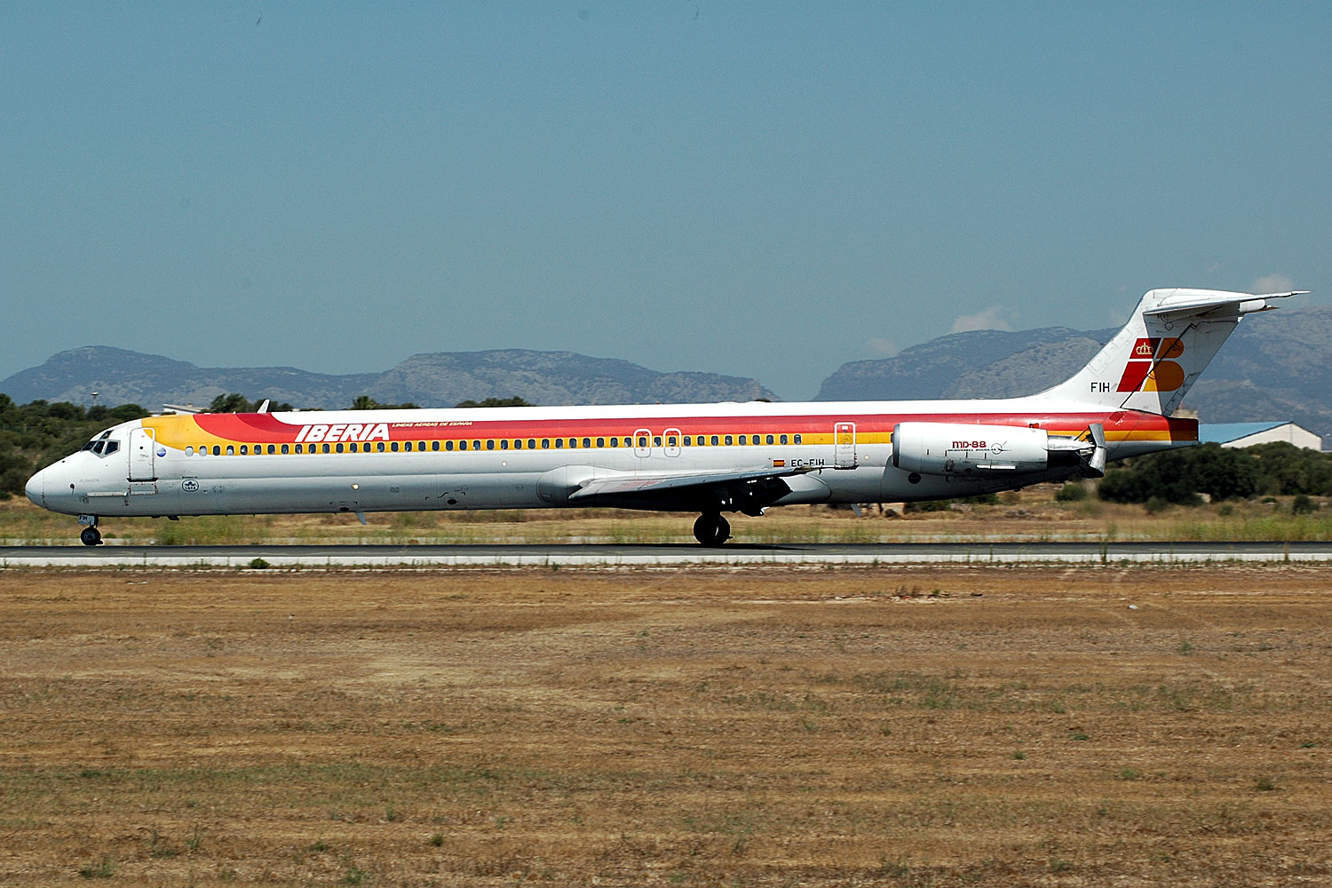 EC-FIH · McDonnell Douglas MD-88 · (PMI / LEPA / LESJ)