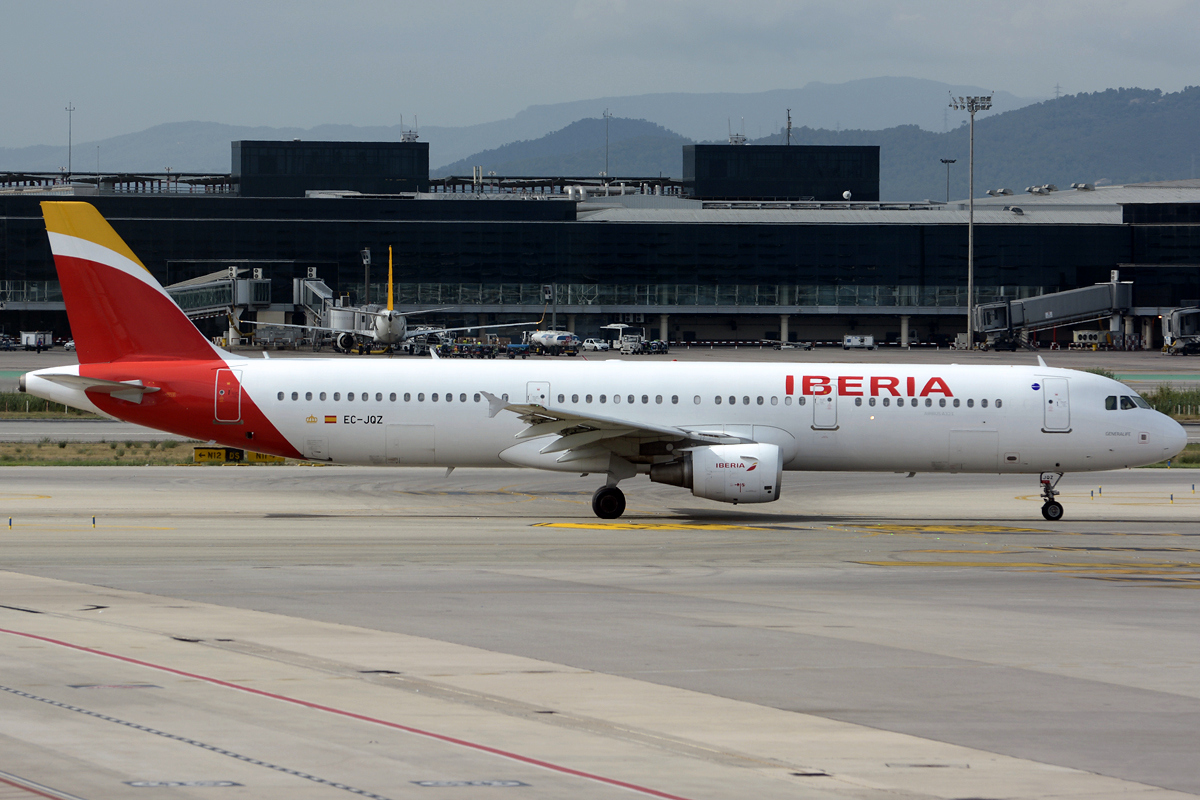 EC-JQZ · Airbus A321-211 · (BCN / LEBL)