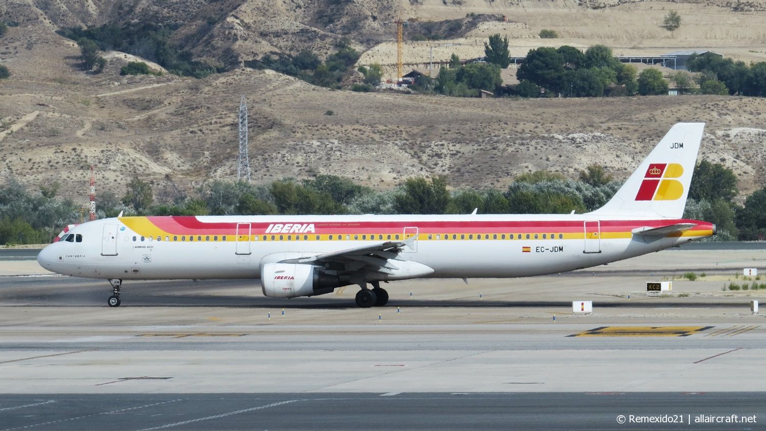 EC-JDM · Airbus A321-213 · (MAD / LEMD)