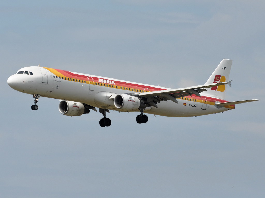 EC-JMR · Airbus A321-211 · (CPH / EKCH)