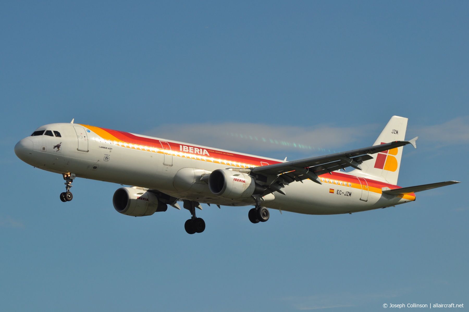 EC-JZM · Airbus A321-212 · (LHR / EGLL)