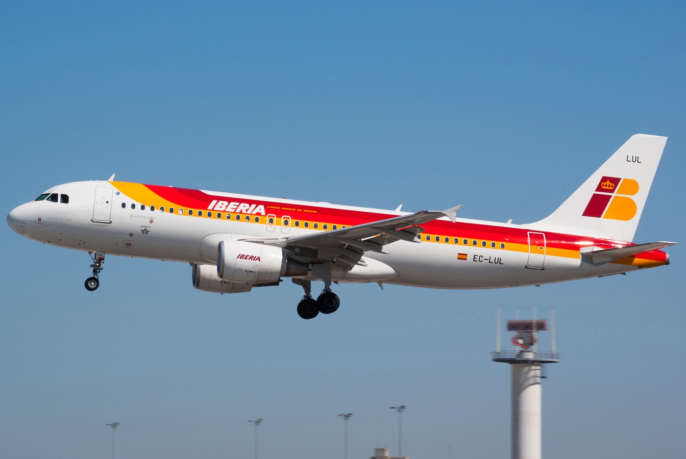 EC-LUL · Airbus A320-216 · (LIS / LPPT)