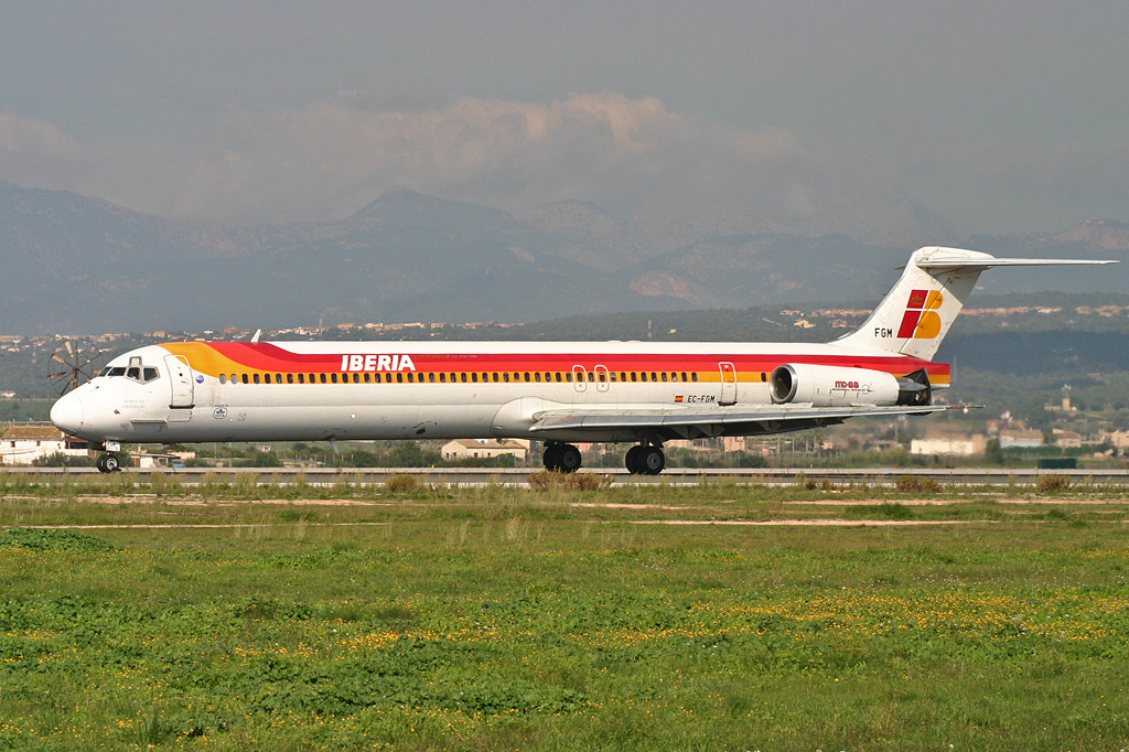 EC-FGM · McDonnell Douglas MD-88 · (PMI / LEPA / LESJ)