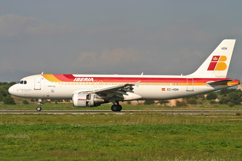 EC-HDN · Airbus A320-214 · (PMI / LEPA / LESJ)