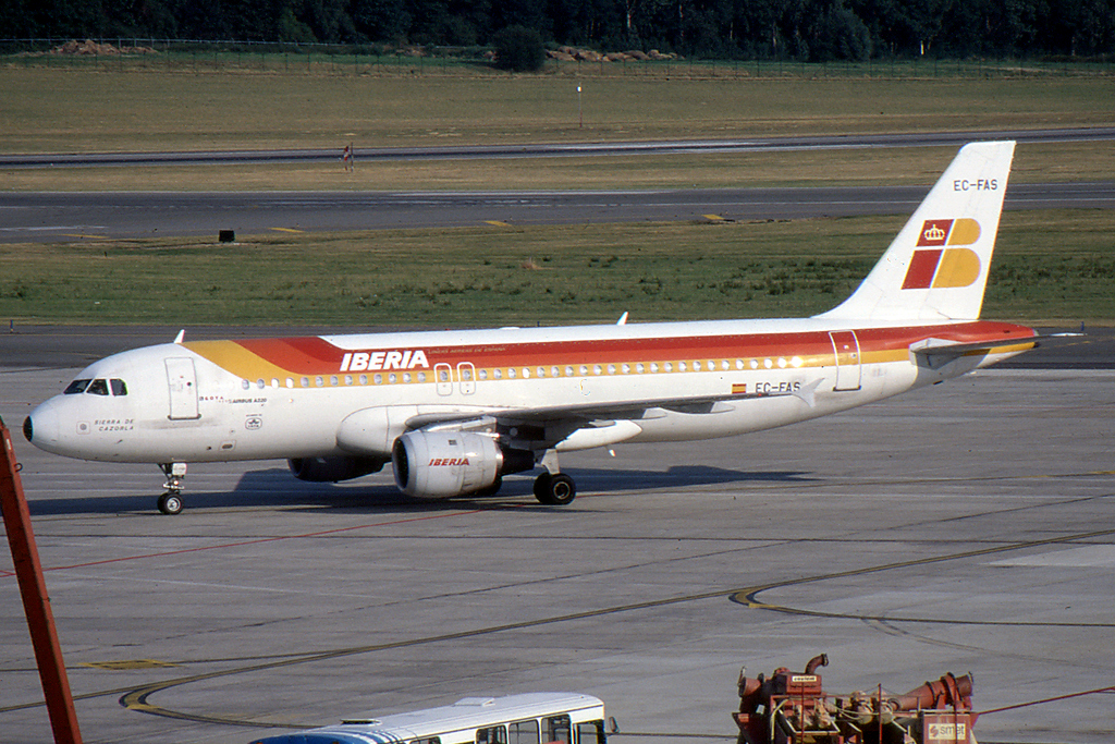 EC-FAS · Airbus A320-211 · (BRU / EBBR)