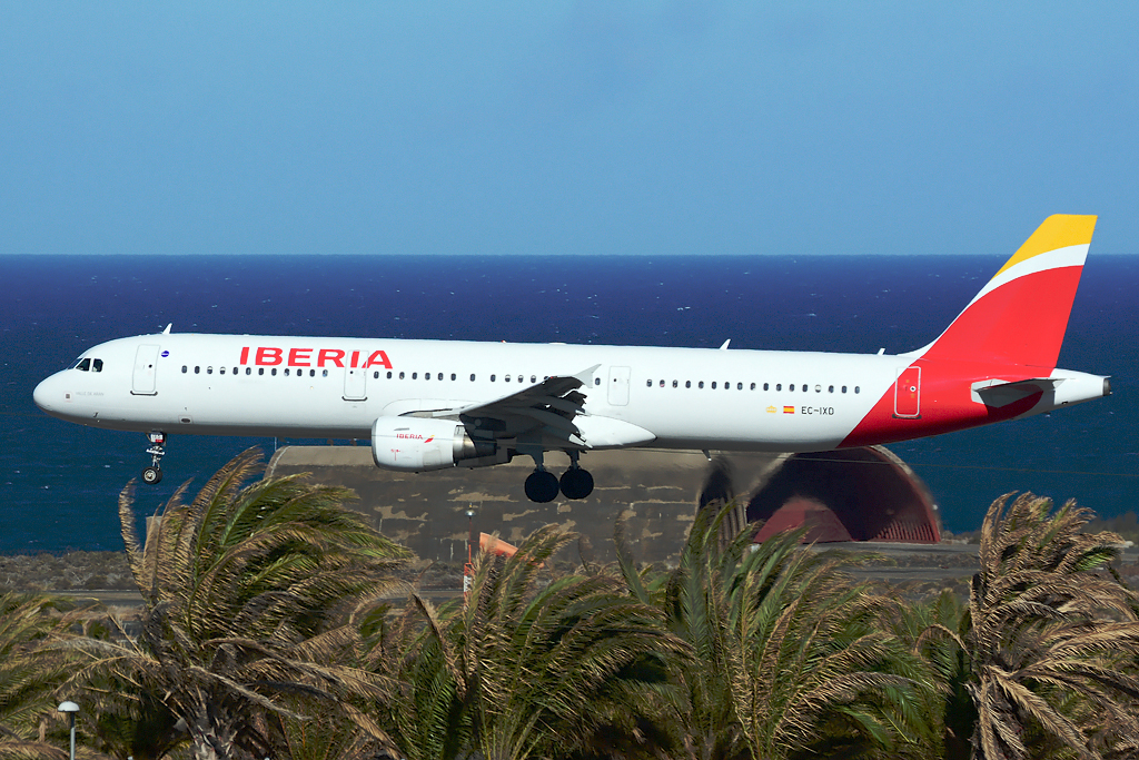 EC-IXD · Airbus A321-211 · (LPA / GCLP)