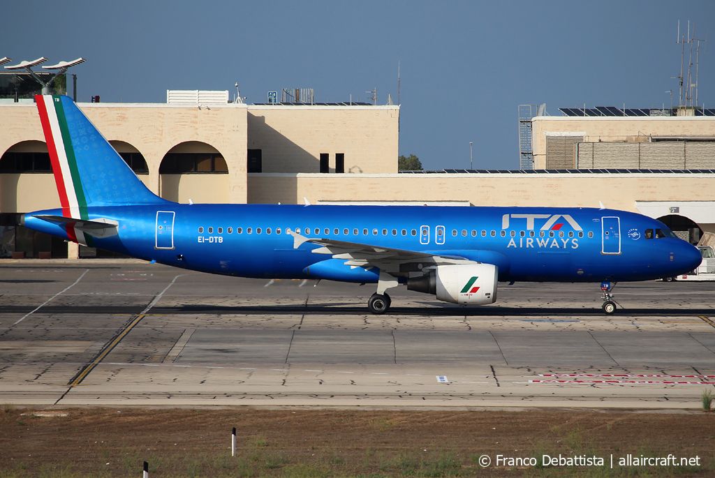 EI-DTB · Airbus A320-216 · (MLA / LMML)