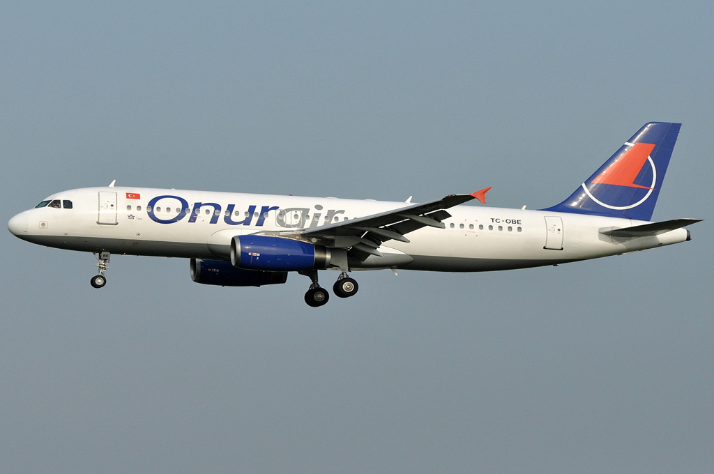 TC-OBE · Airbus A320-231 · (CPH / EKCH)