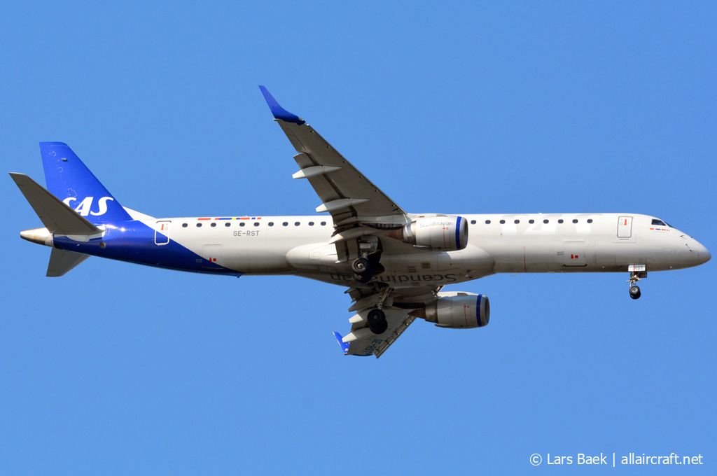 SE-RST · Embraer ERJ-190-200LR · (CPH / EKCH)