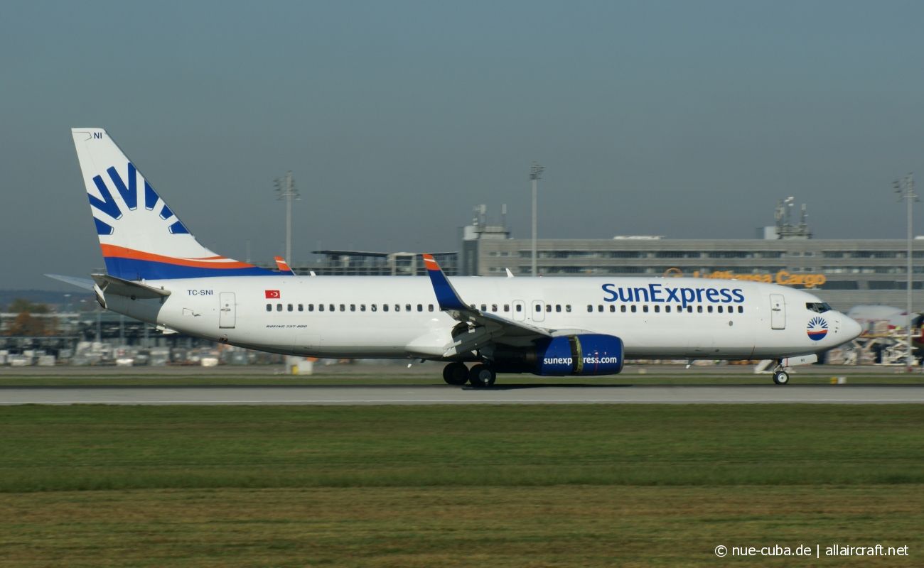 TC-SNI · Boeing 737-8FH(WL) · (MUC / EDDM)