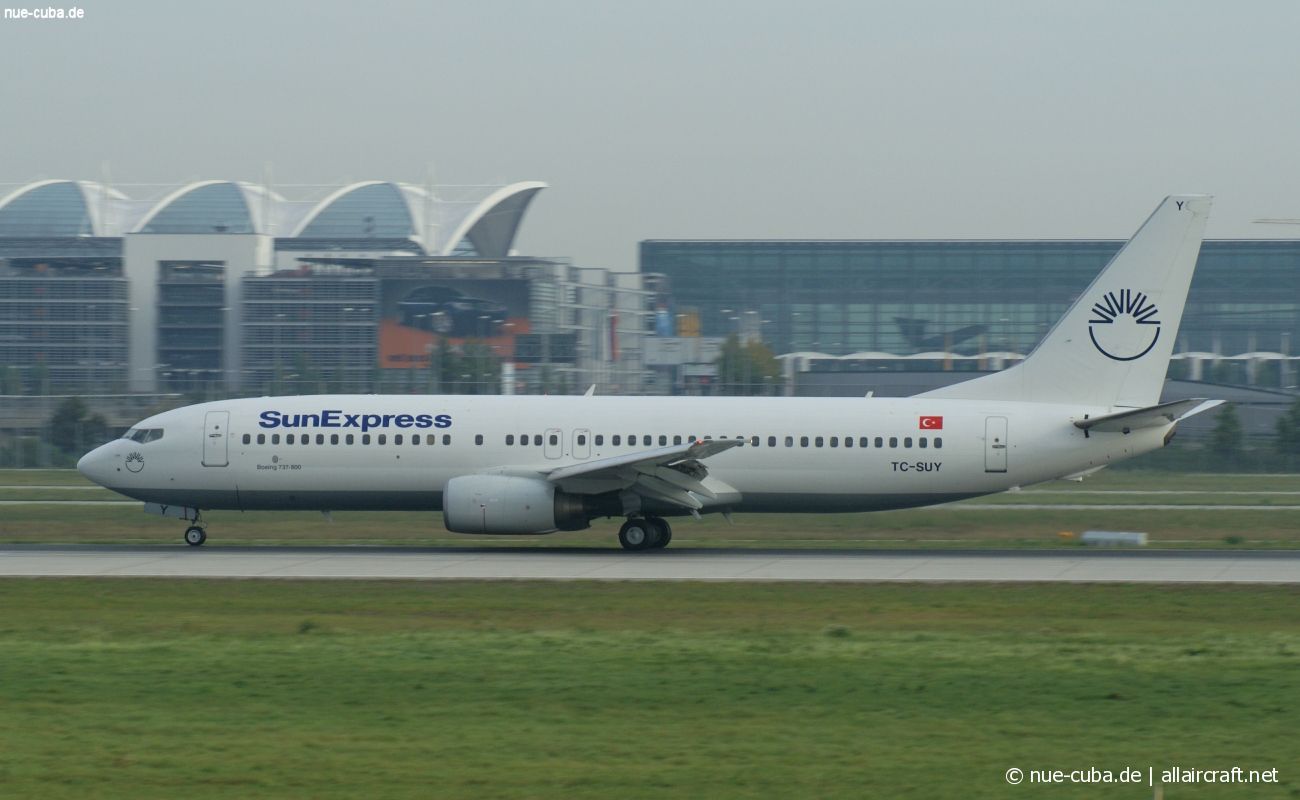 TC-SUY · Boeing 737-86N · (MUC / EDDM)