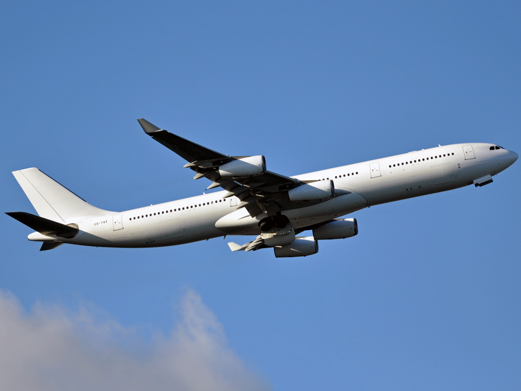 CS-TQZ · Airbus A340-313X · (CPH / EKCH)