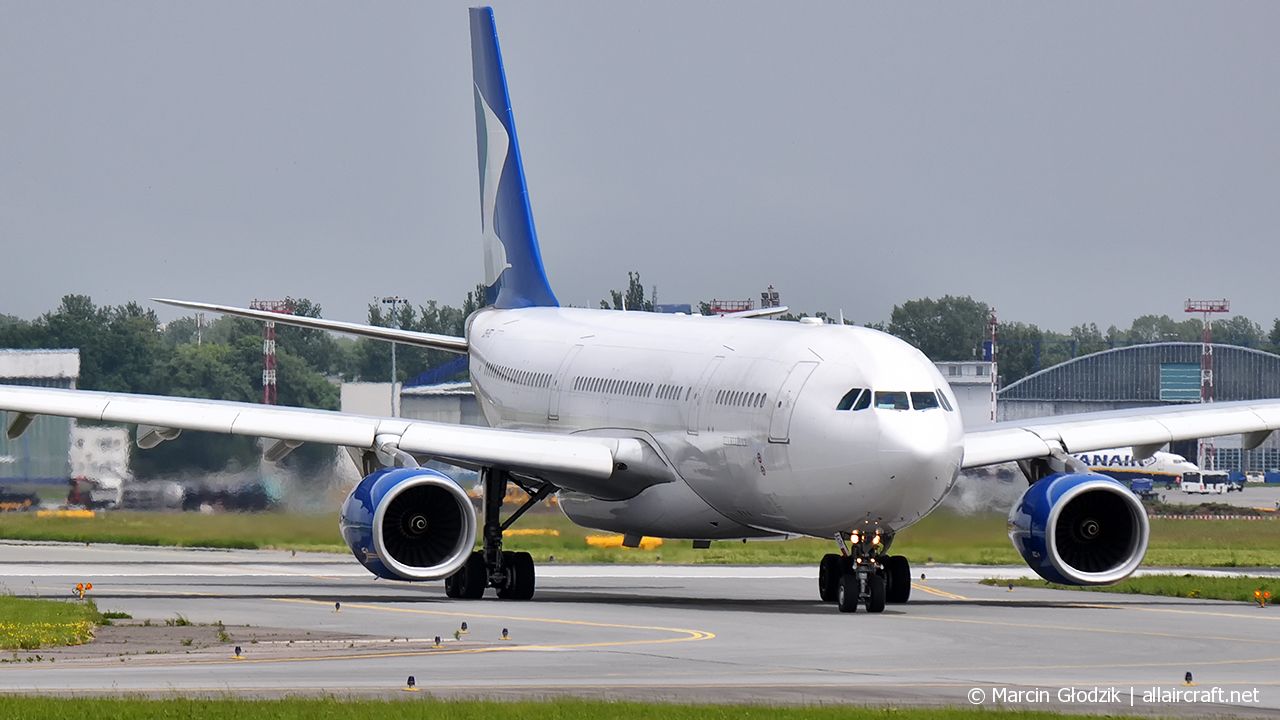 CS-TFZ · Airbus A330-243 · (WAW / EPWA)