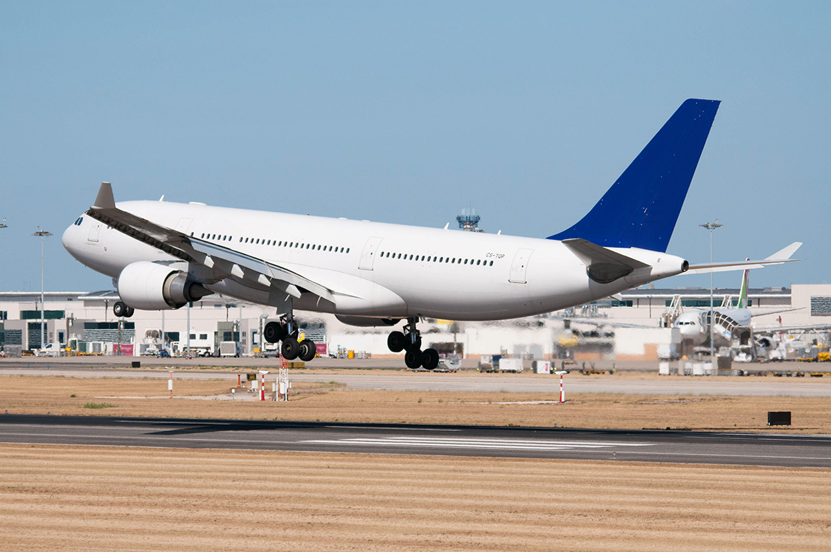 CS-TQP · Airbus A330-202 · (LIS / LPPT)