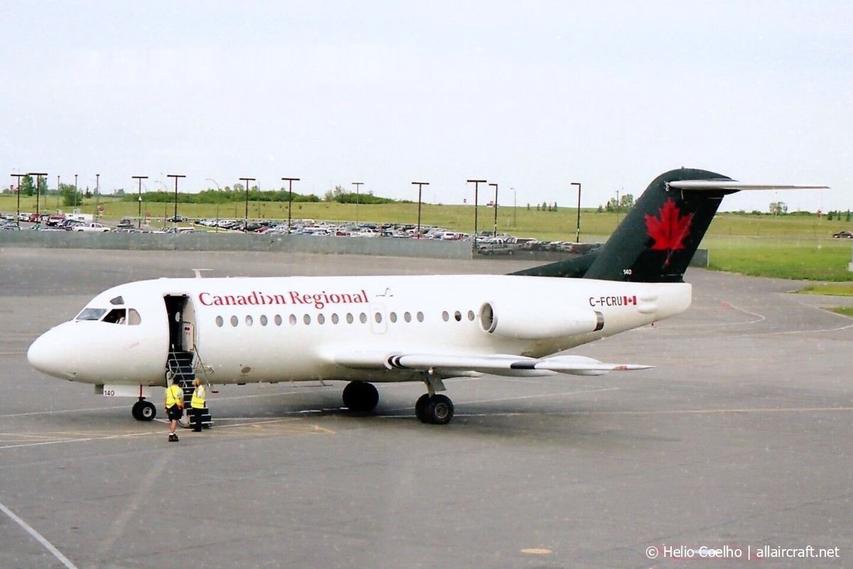 C-FCRU · Fokker F28-1000 Fellowship · (YVR / CYVR)