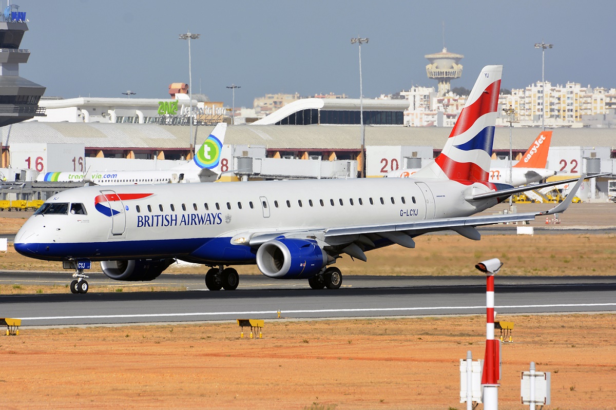 G-LCYJ · Embraer 190-100SR · (FAO / LPFR)