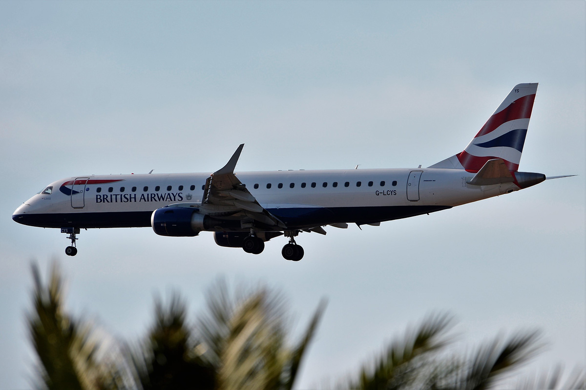 G-LCYS · Embraer 190-100SR · (IBZ / LEIB)