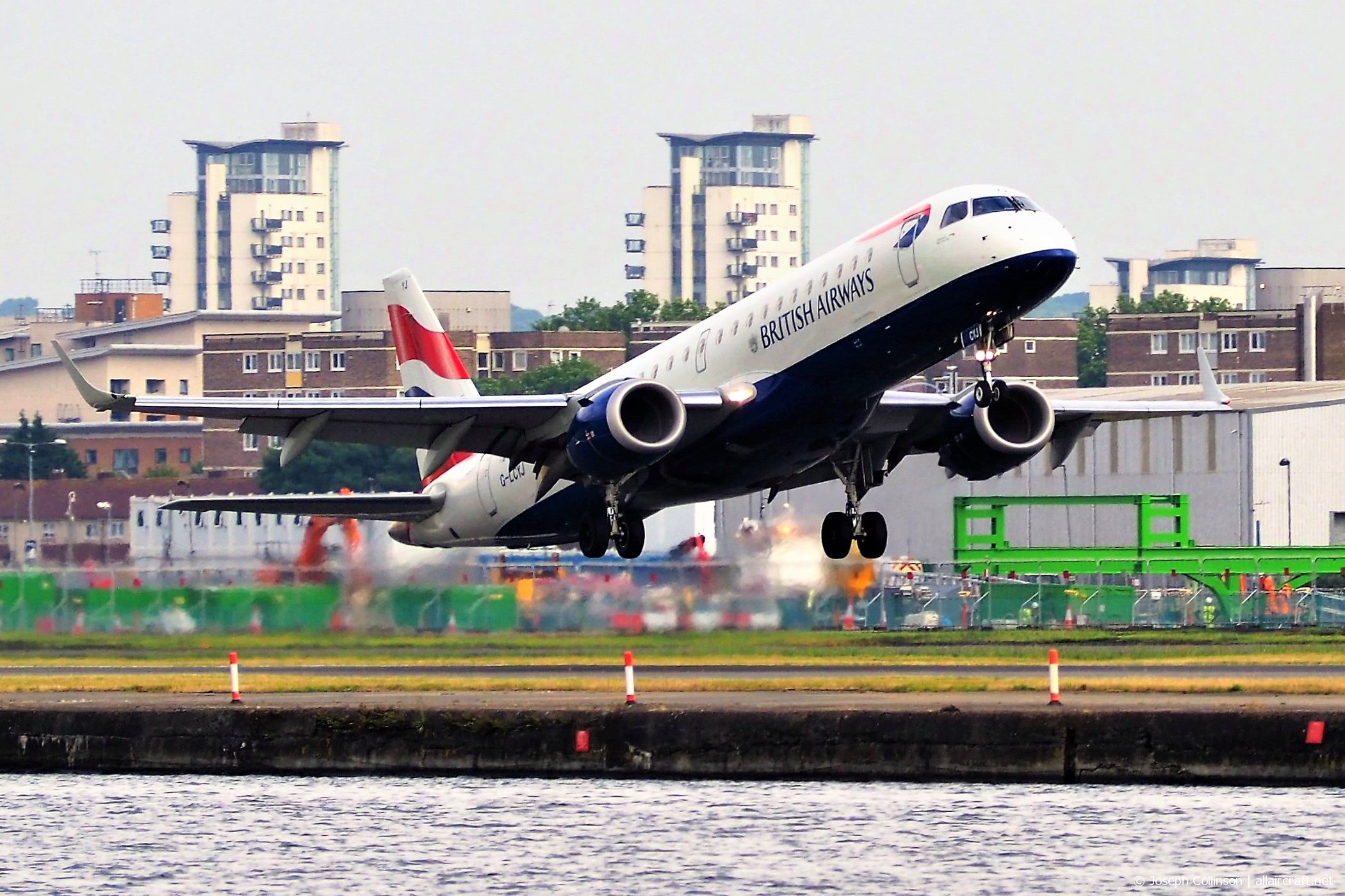 G-LCYJ · Embraer 190-100SR · (LCY / EGLC)