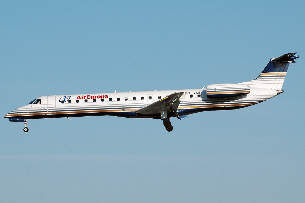 EC-KSS · Embraer ERJ-145MP · (LIS / LPPT)