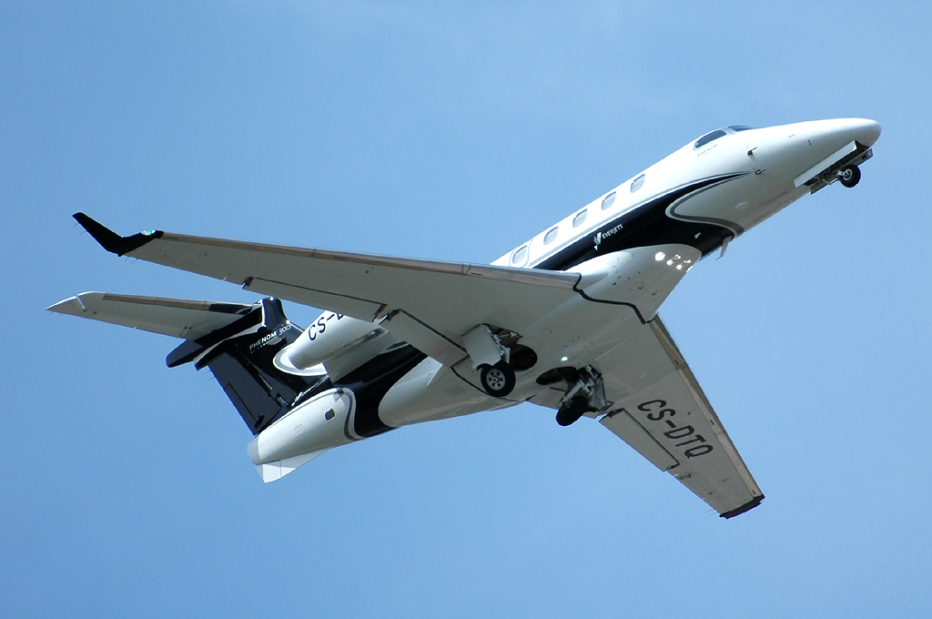 CS-DTQ · Embraer EMB-505 Phenom 300 · (OPO / LPPR)