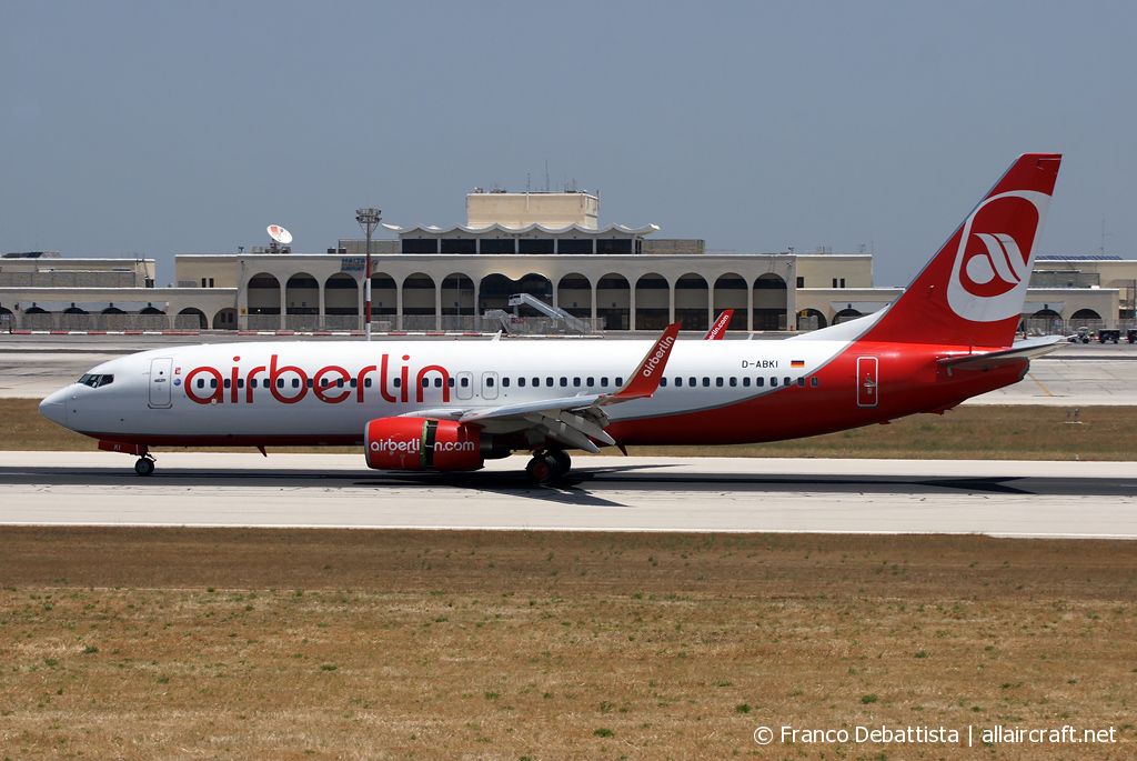 D-ABKI · Boeing 737-86J(WL) · (MLA / LMML)