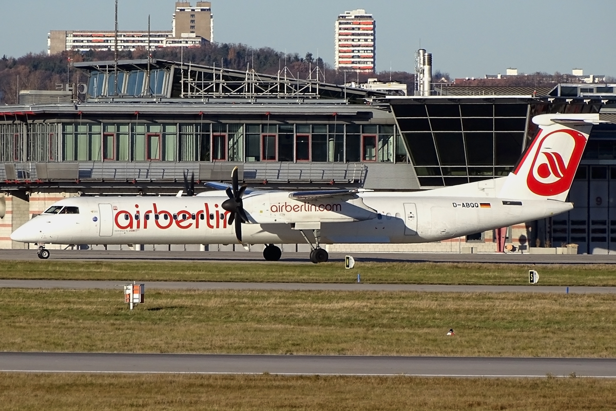 D-ABQQ · Bombardier Dash 8-Q402 · (STR / EDDS)