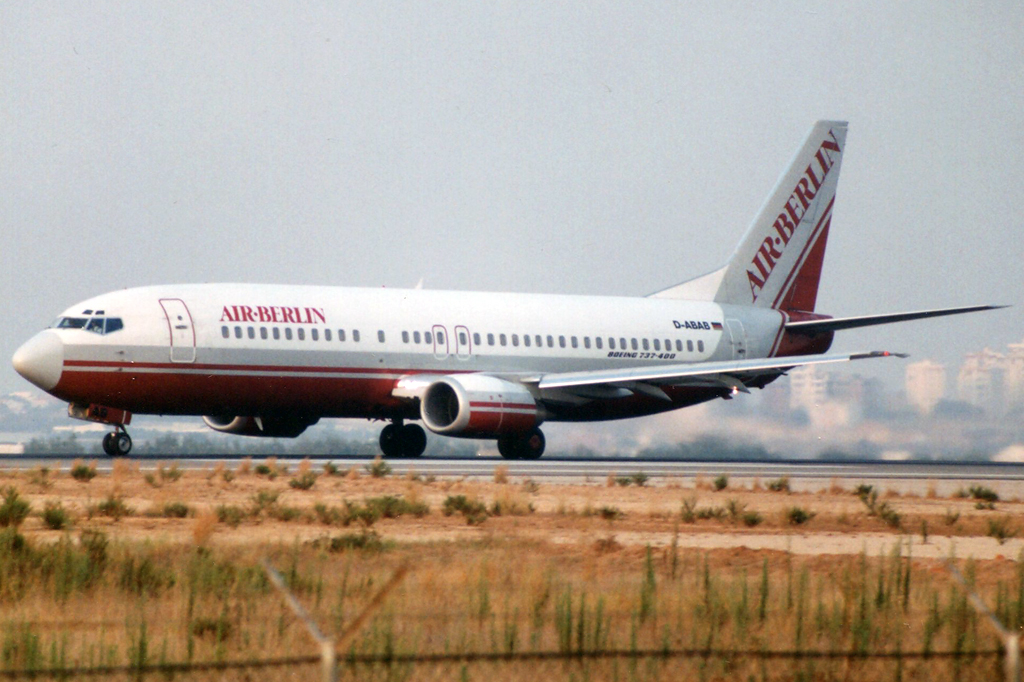 D-ABAB · Boeing 737-4K5 · (FAO / LPFR)